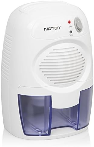 Small thermo electric dehumidifier for closets